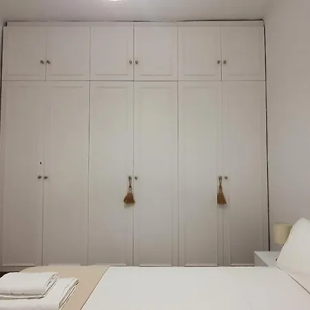 Opening Doors Sagrada Familia Apartment Barcelona