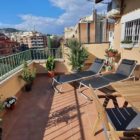 Apartment Opening Doors Sagrada Familia Barcelona