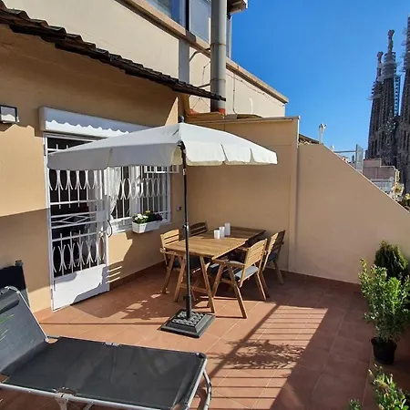 Apartment Opening Doors Sagrada Familia